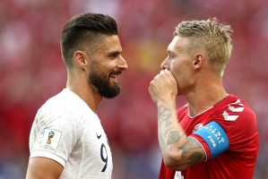  姆巴佩双响炮助大巴黎轻取斯特拉斯堡三分