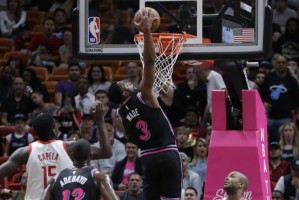  希罗29分热火终结老鹰连胜  