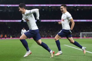  曼联租借妖星爆发，独造三球击退布伦特福德  