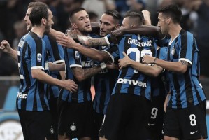  AC米兰防线送礼遭绝杀  